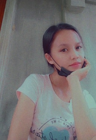 Kaye , 22