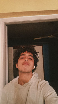 Mmmkkooaa, 18, India