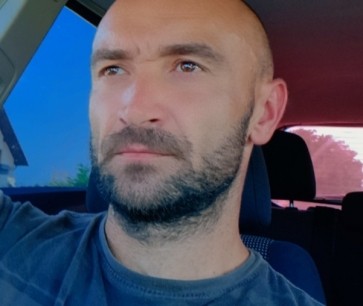 Alex889900, 30, Belgium