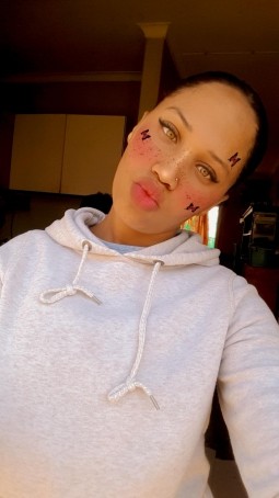 Julie, 27, Namibia