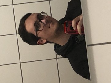 Light, 18, Germany