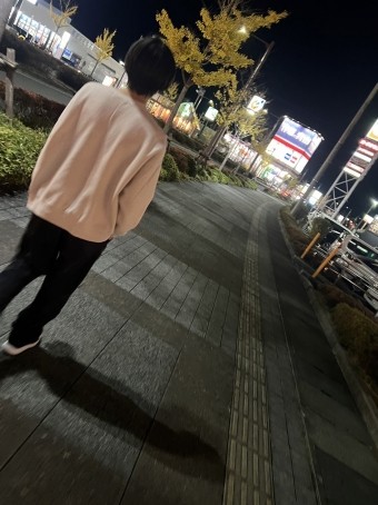 Sena, 18, Japan