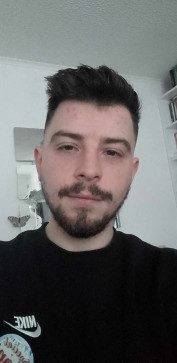 Dean, 26, United Kingdom