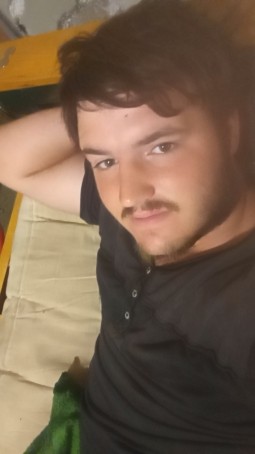 Christopher Davis, 19, United States