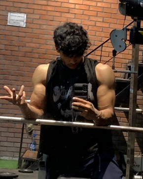 Zain, 22