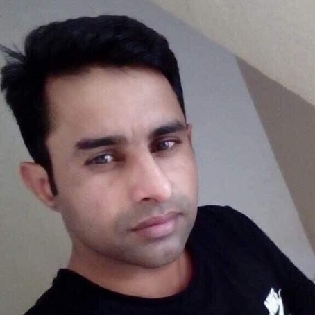Mohsin, 31, India