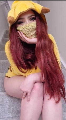 Emma, 22, India