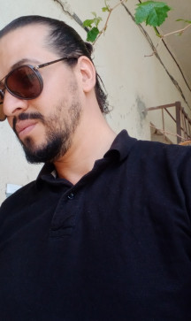 Ali, 35, Algeria