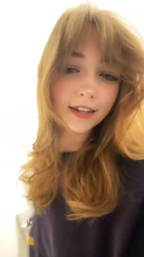 Katie, 18, United Kingdom