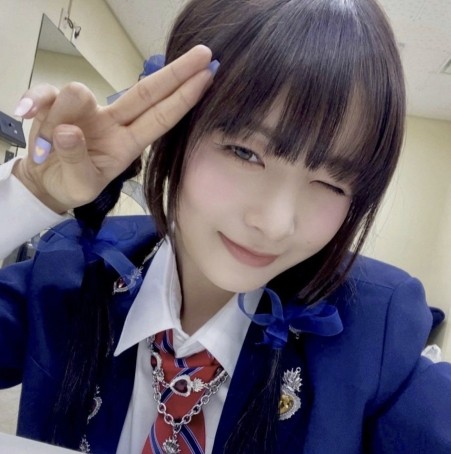 Himari , 18, Japan