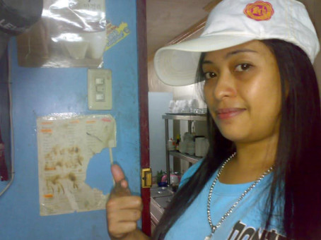 Sally , 35, Philippines