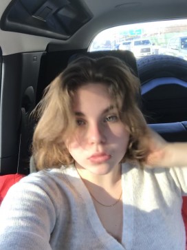 Victoria, 19, United States