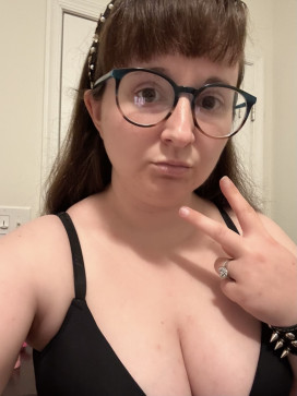 _WickedAutisticJess_, 32, United States