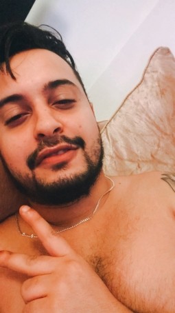 Shams, 28, Italy