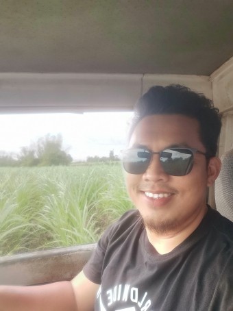 Carrot, 31, Philippines