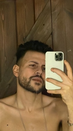 Oushaxx, 24, Egypt