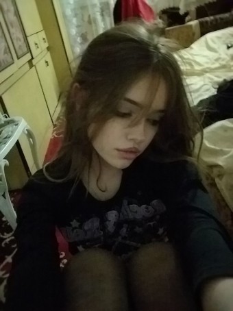 Haylee , 18, Canada