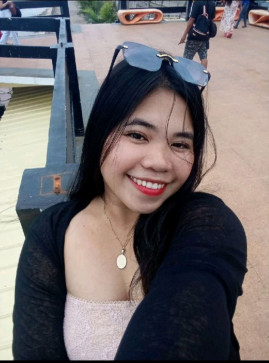 Tinetine, 22, Philippines