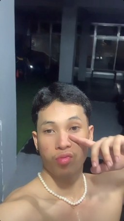 Derrick, 24, Philippines