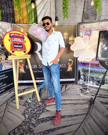 Trippy M, 23, India