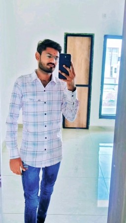 Dhruv, 20, India