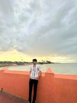 Omkar0175, 21, India