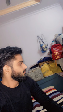 Sam Thakur, 23, India