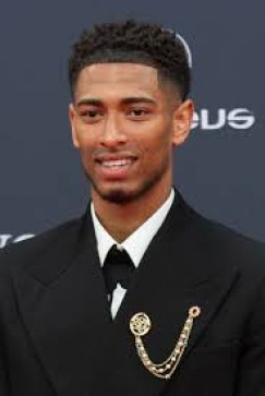 , 25, United Kingdom