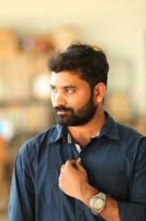 Stranger, 35, India