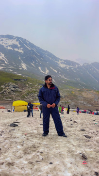 Yuvraj Sandhu, 28, India