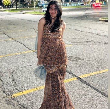 Aaisha, 21, Canada