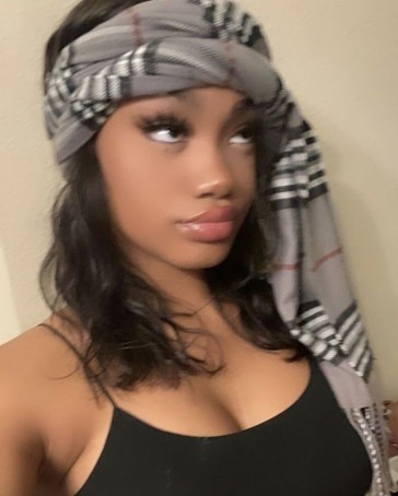 Izara, 18, Australia