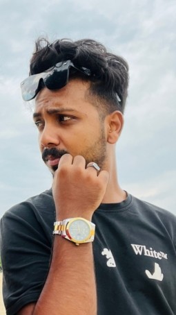 Mj, 23, India
