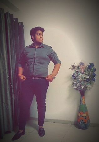 Ronak, 22, India