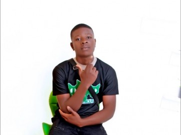 Reservedocean, 19, Uganda