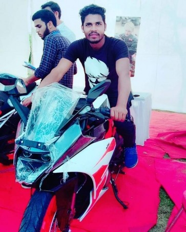 Krishna, 25, India