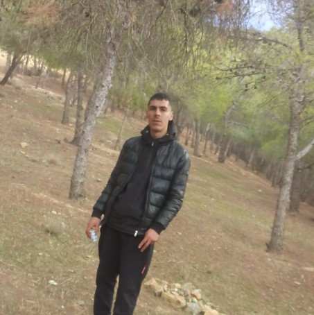 Pako Dz, 28, Aruba