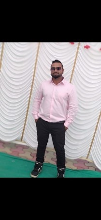 Khurshid, 25, India