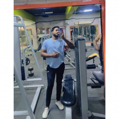 Abhishek, 21, India