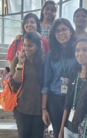 Keerthana200, 20, India
